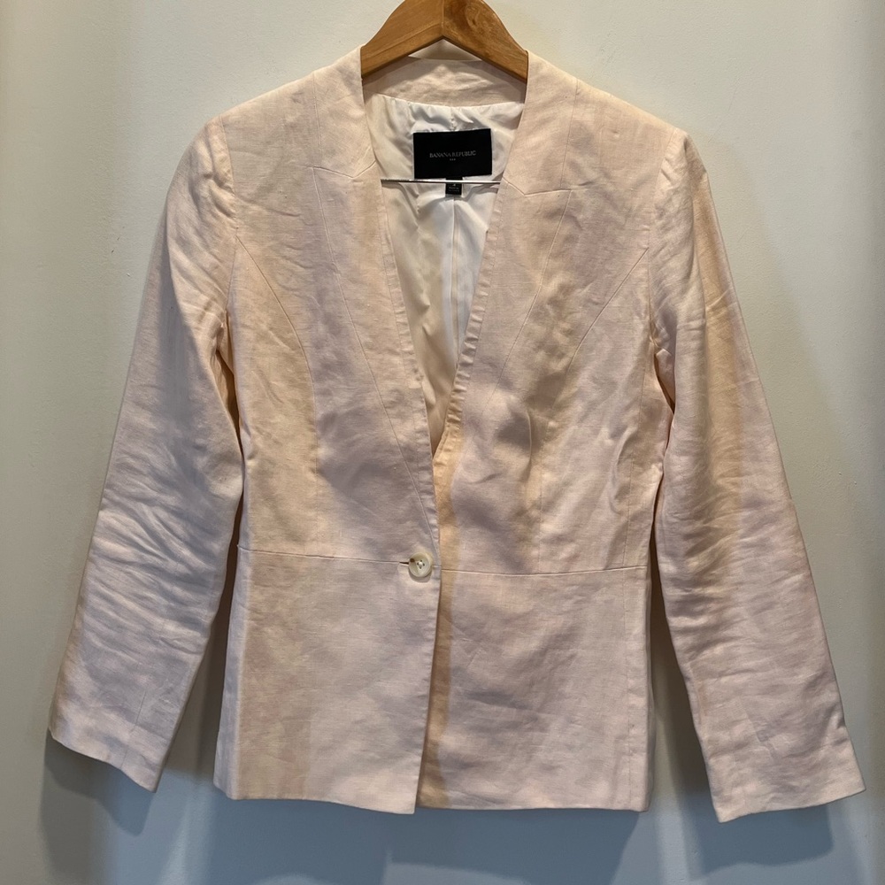Linen Banana Republic Blazer in Pale Pink, EUC